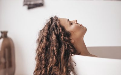 Minoxidil 5% espuma en alopecia de patrón femenino